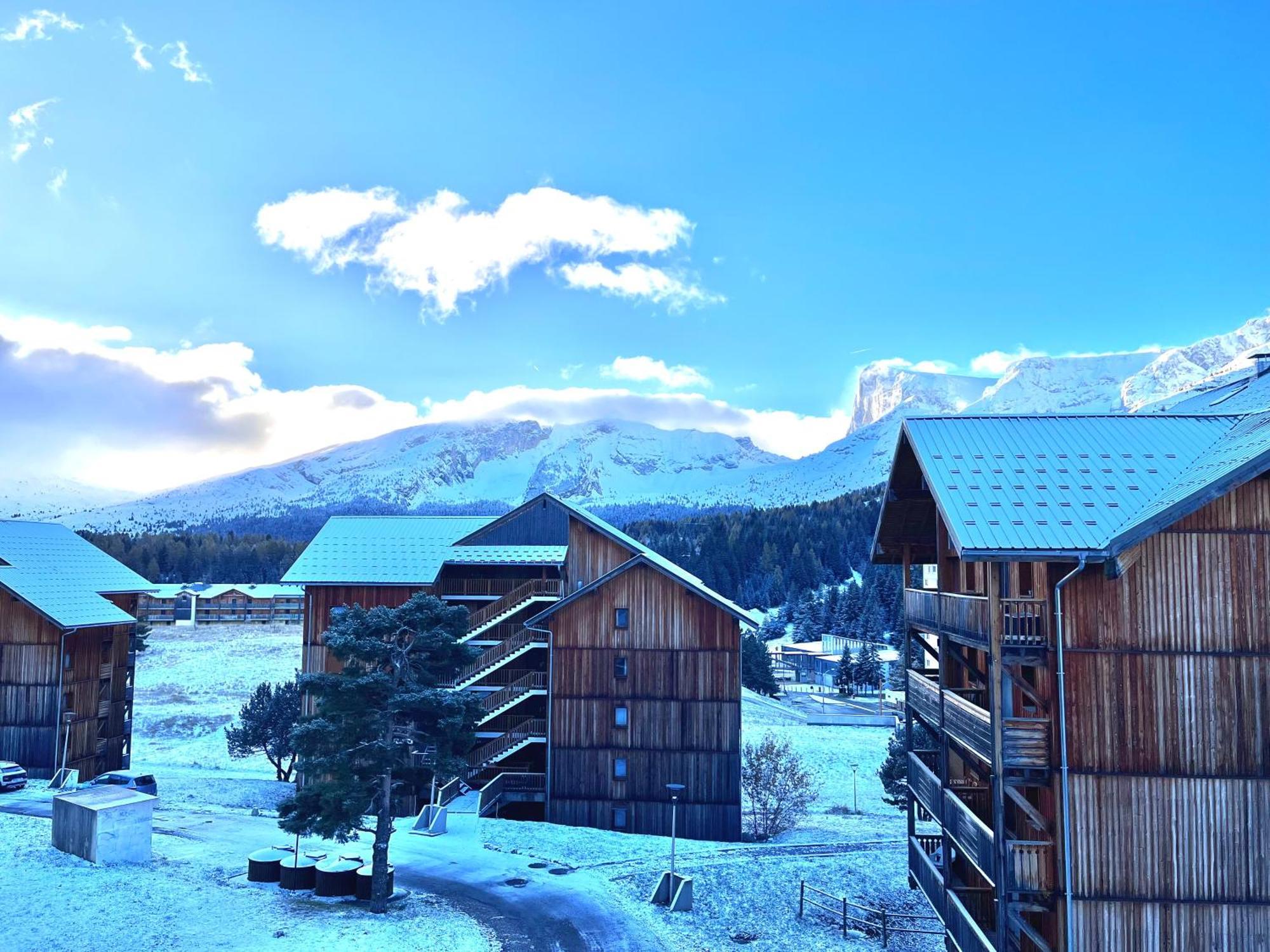 Appartement Chalets Du Super D Saint-Étienne-en-Dévoluy Exteriér fotografie