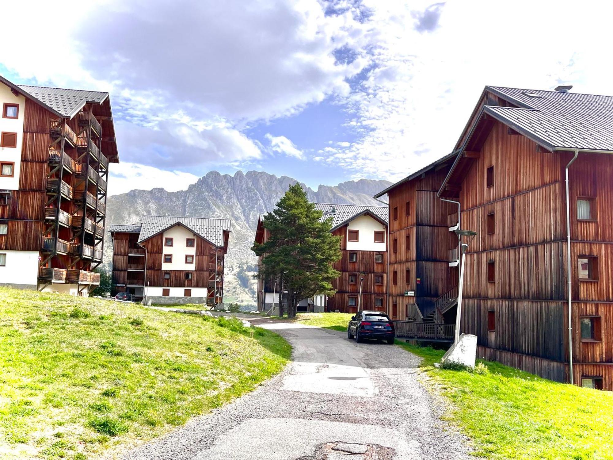 Appartement Chalets Du Super D Saint-Étienne-en-Dévoluy Exteriér fotografie